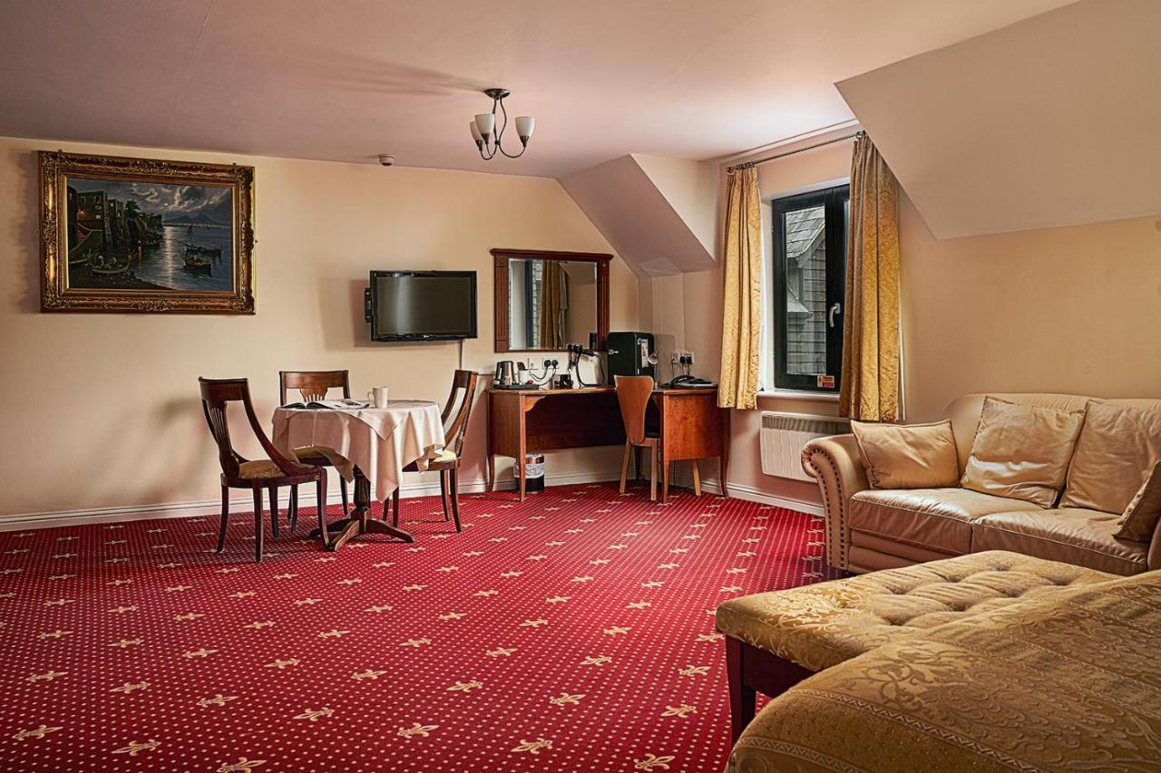The Sharnbrook Hotel Екстериор снимка